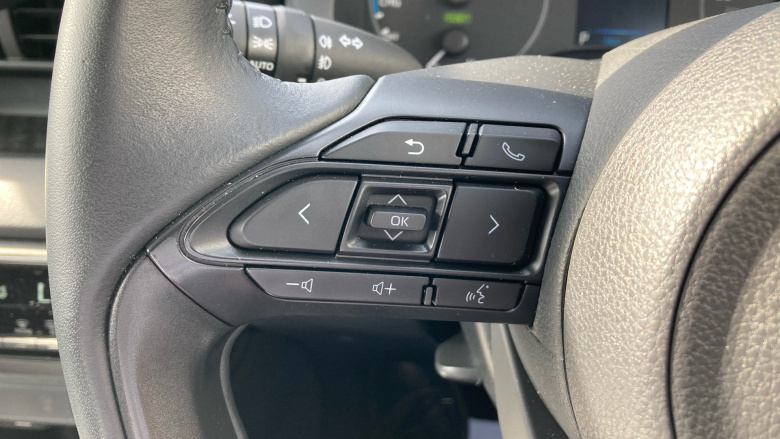 Toyota Yaris 1.5 Hybrid Icon 5dr CVT Hybrid Hatchback